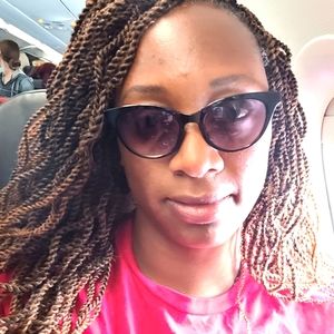 Meet your Posher, Aisha